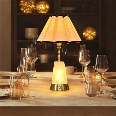 Restoran Cordless Hotel MarbleTable lanp